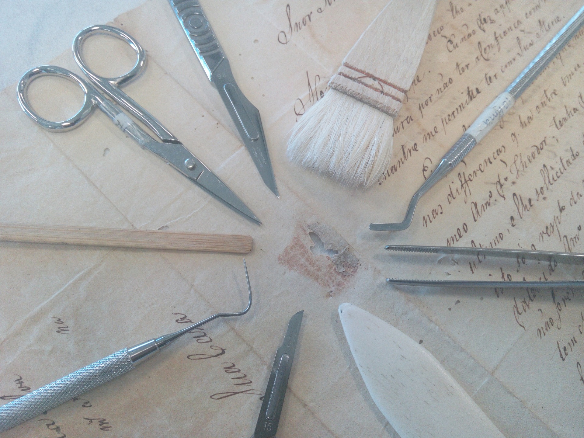 Fotografia de ferramentas profissionais de Conservação e Restauro. © [2016] [Jani dos Santos Monteiro]. Todos os direitos reservados.